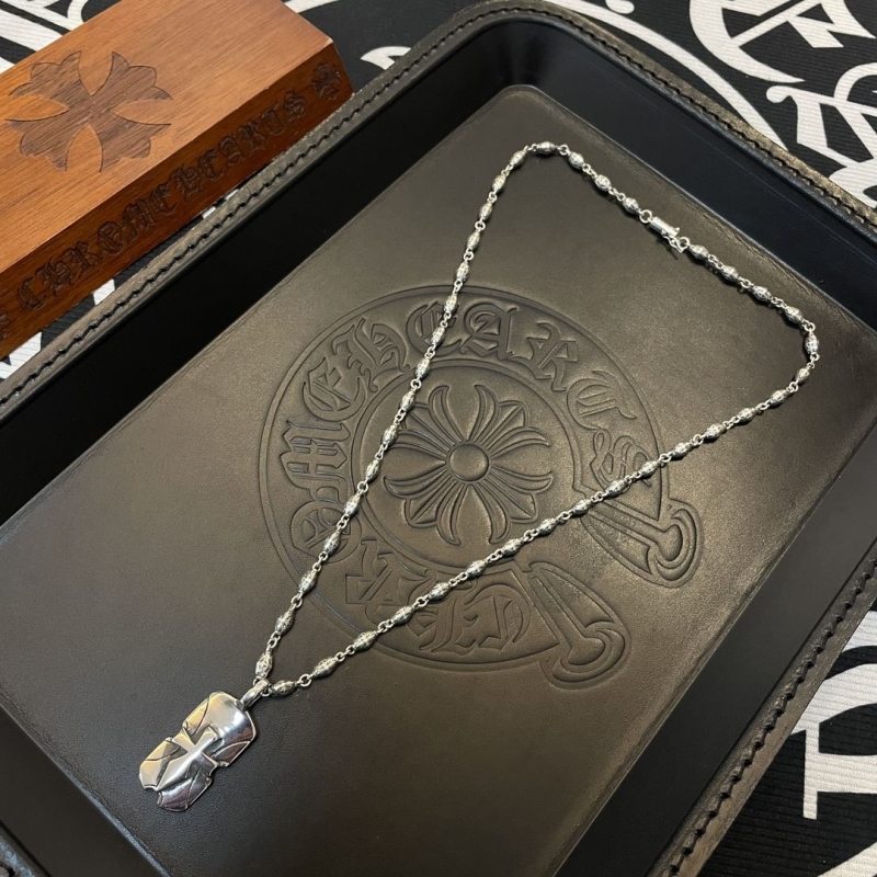 Ch**me He**ts necklaces